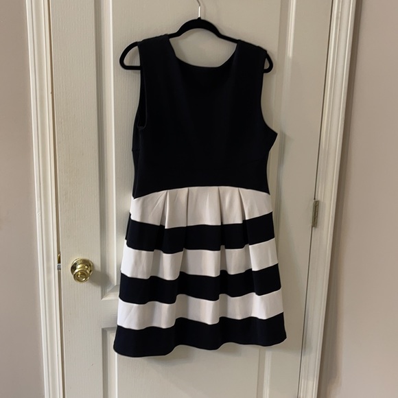 Cynthia Rowley Sleeveless Dress - Picture 3 of 3